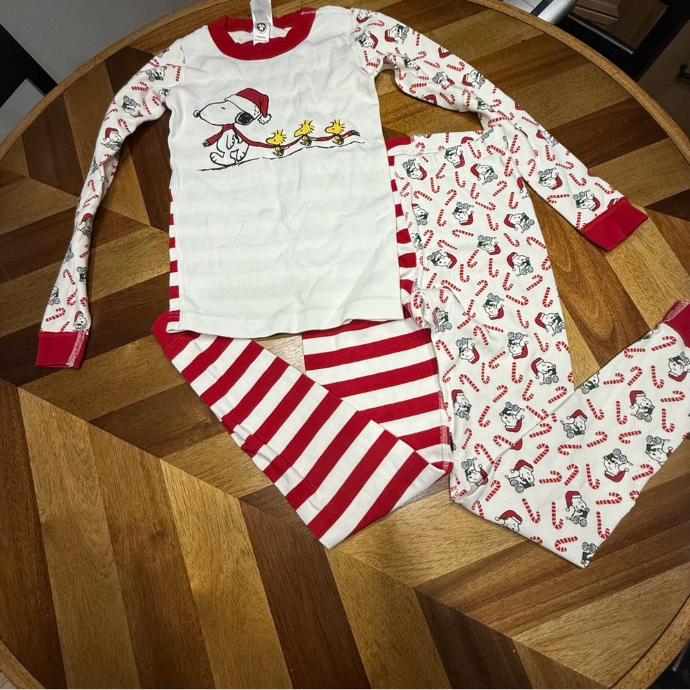 Hanna Andersson Peanuts Festive Snoopy Red and White Pajama Set FLAWS